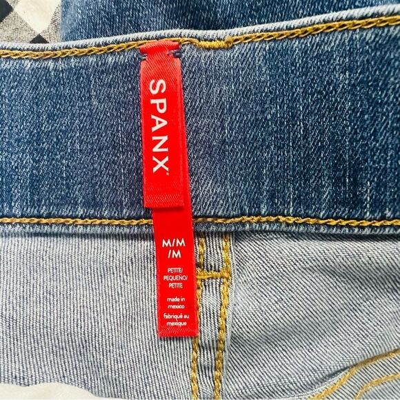 SPANXshape™ EveryWear Seamed-Front Wide Leg Jeans size medium petite - Picture 4 of 10